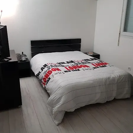 Superbe Au Calme Proche De La *